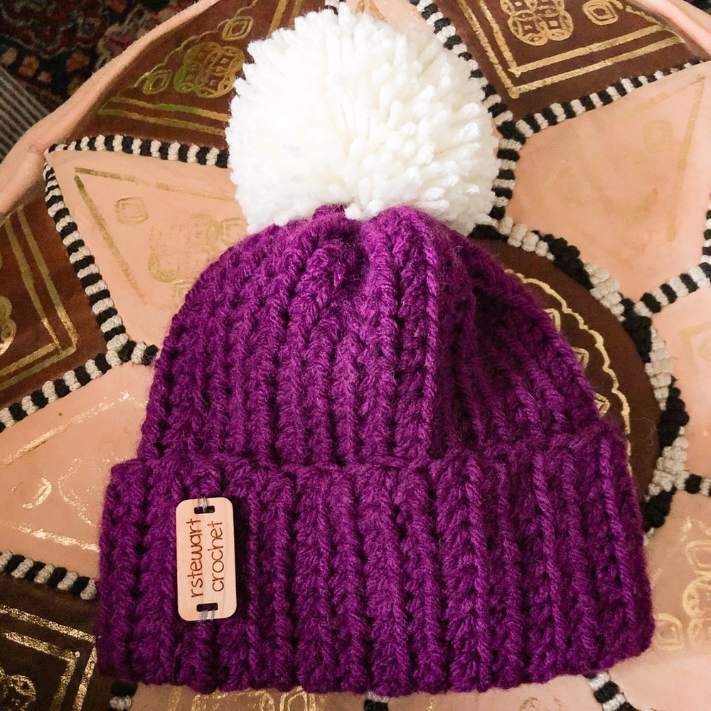 Handmade newborn pompom hat‎